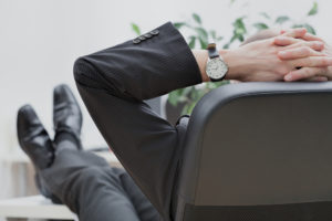 仕事が暇な時はどうする?対処方法9選と暇でもしない方が良いこととは?